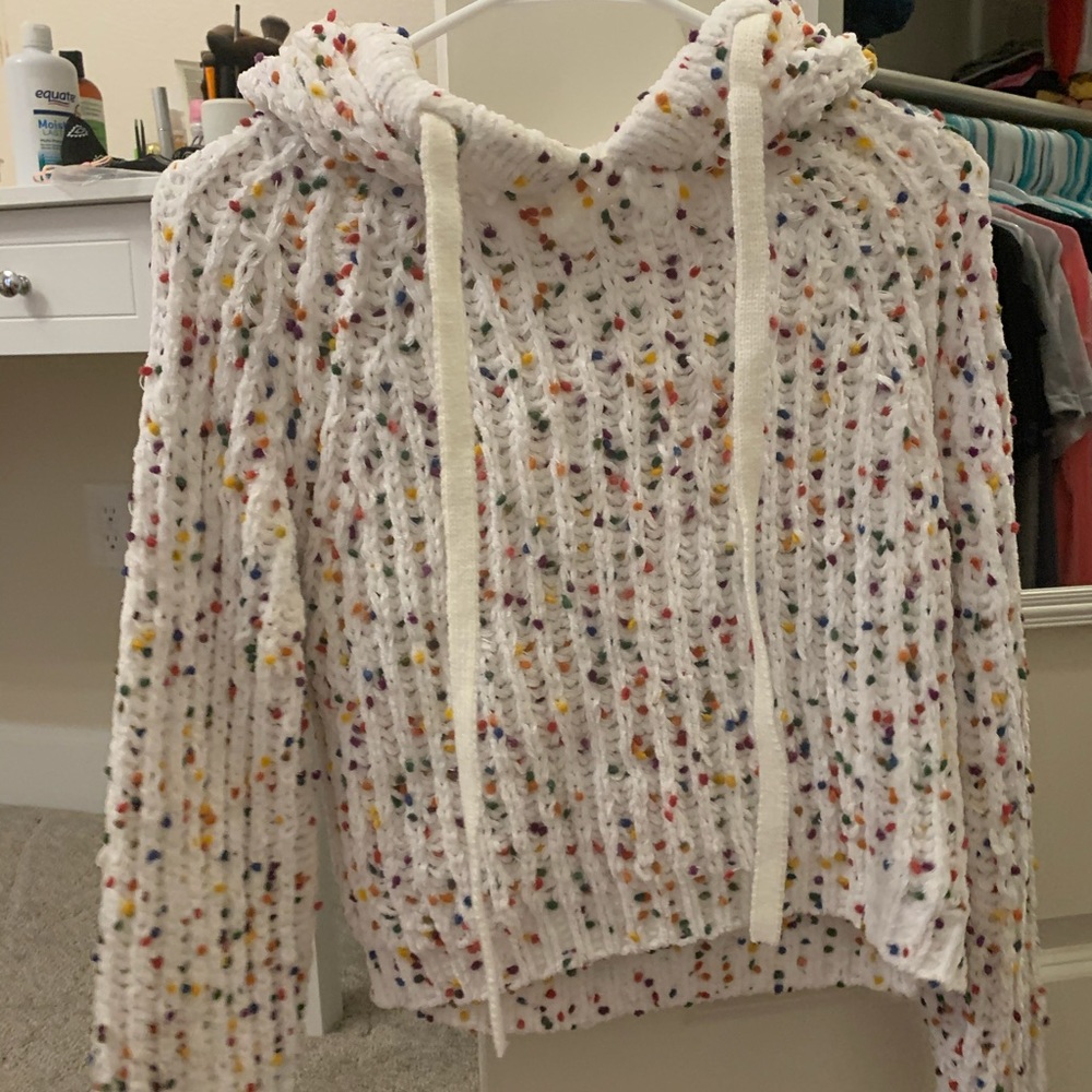 Long sleeve hooded top